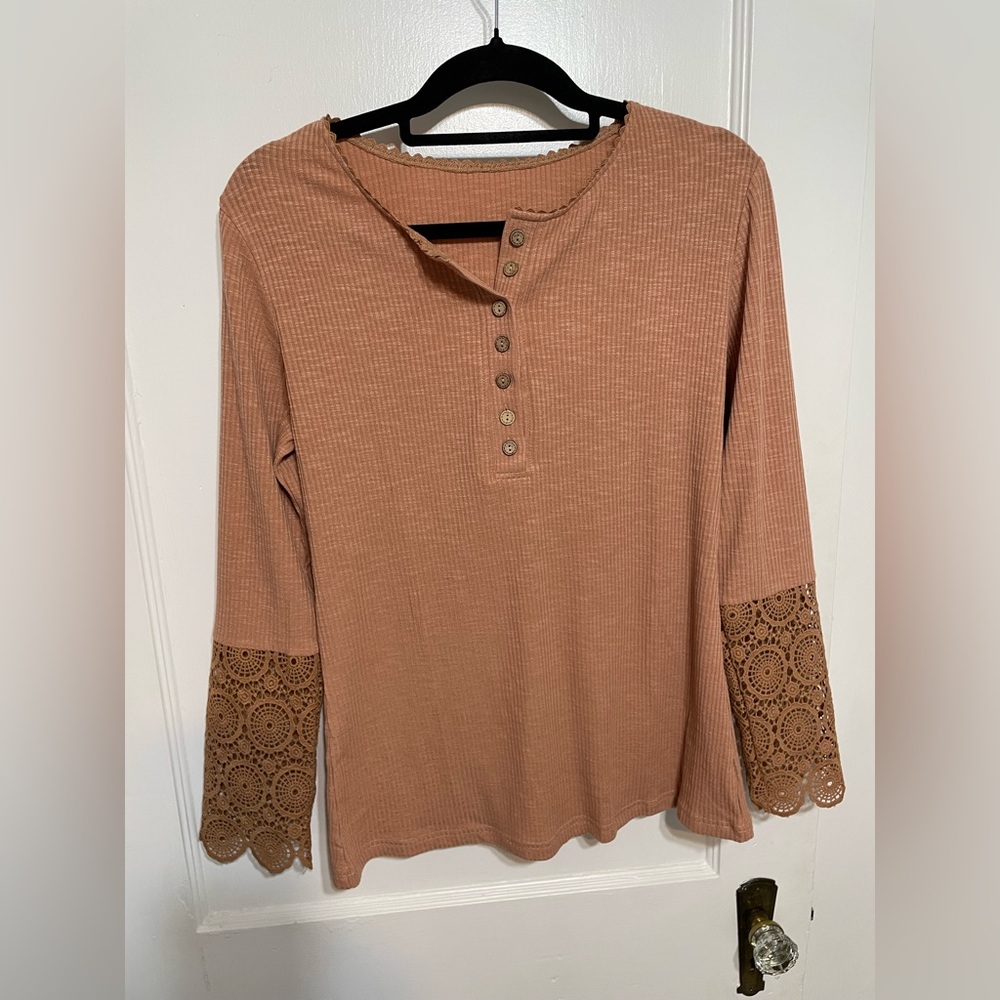 🌼 Miselon Long Sleeve Henley Shirt with Lace Cuffs – Size L 🌼